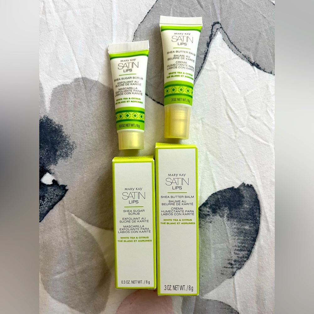 Mary Kay Satin Lips set